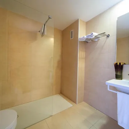 Apartamento Via Alemanya Standard B Апарт-отель 3*